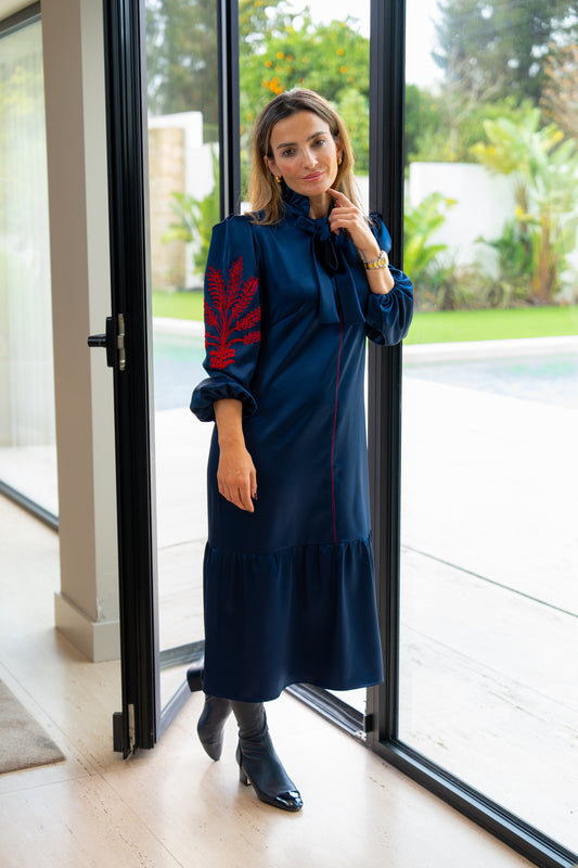 Vestido Premium com bordado português