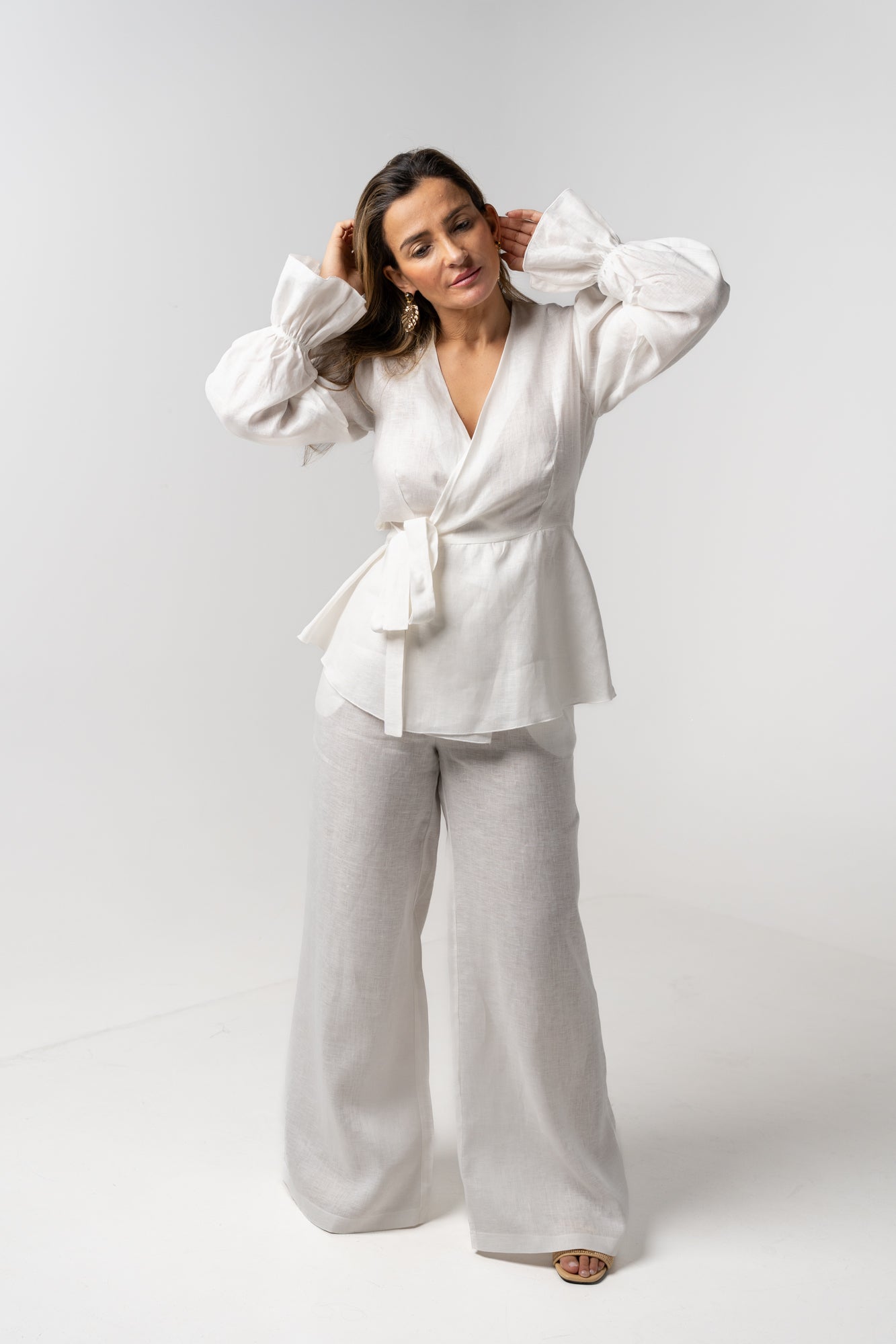 Conjunto linho branco (modelo trespasse)