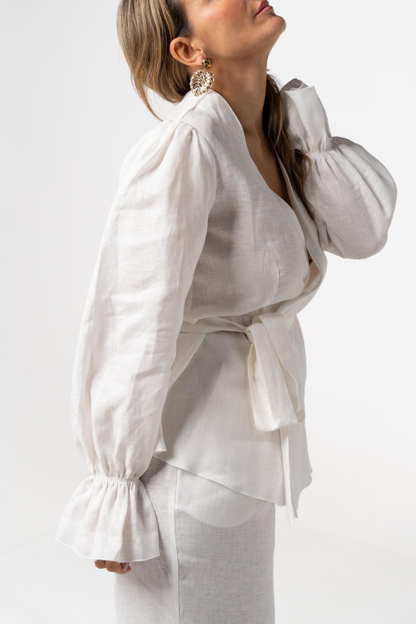 Conjunto linho branco (modelo trespasse)