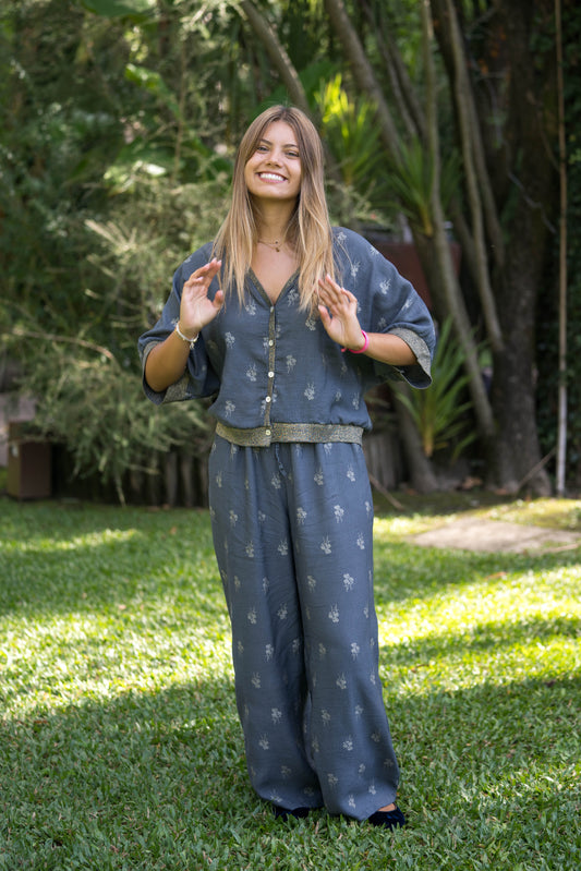 Calças Catherine c/ efeitos brilhantes