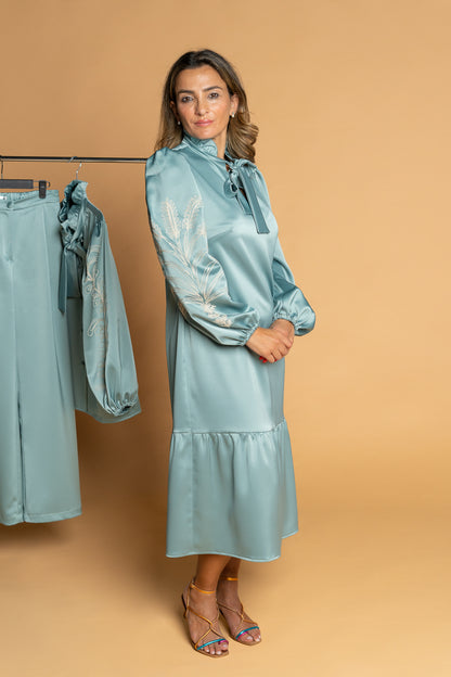 Vestido aqua premium com bordado português